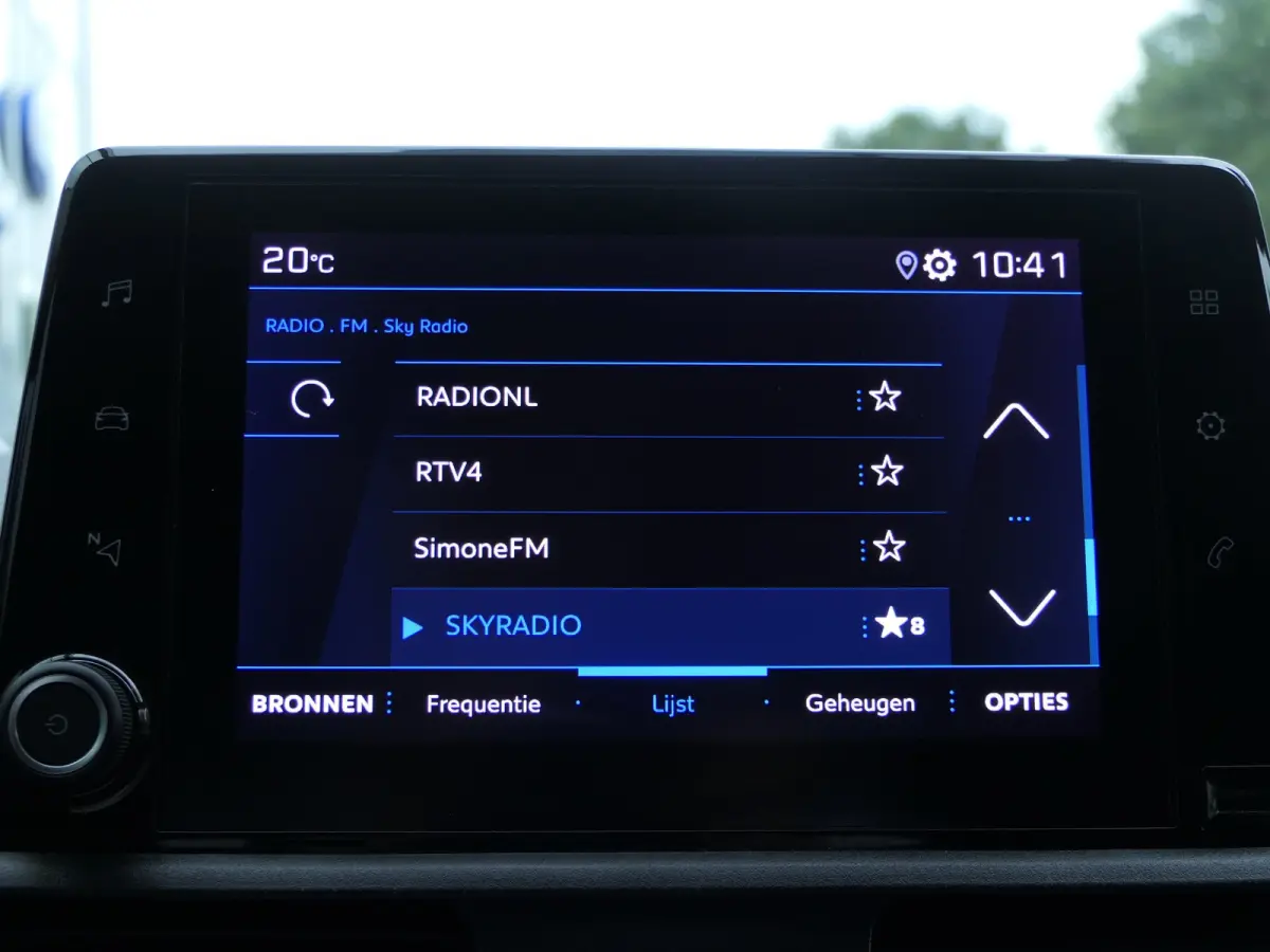 1.5 BlueHDI Premium | Lichtmetalen Velgen | Bijrijdersbank | CarPlay/Android Auto | Schuifdeur | Trekhaak