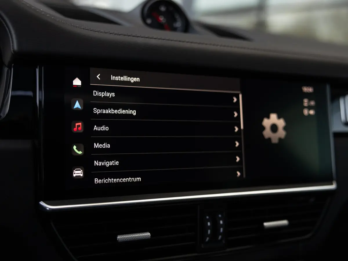 3.0 E-Hybrid Platinum Edition | SPORTDESIGN | SPORTCHRONO | MOONLIGHTBLUE | ELEKTR. TREKHAAK | SOFTCLOSE | ADAPTIVE CRUISE CONTROL | HEAD-UP | BOSE | 22 INCH | PASM LUCHTVERING | PANORAMA/SC