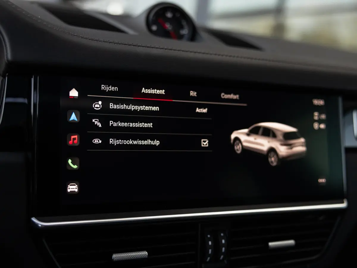 3.0 E-Hybrid Platinum Edition | SPORTDESIGN | SPORTCHRONO | MOONLIGHTBLUE | ELEKTR. TREKHAAK | SOFTCLOSE | ADAPTIVE CRUISE CONTROL | HEAD-UP | BOSE | 22 INCH | PASM LUCHTVERING | PANORAMA/SC