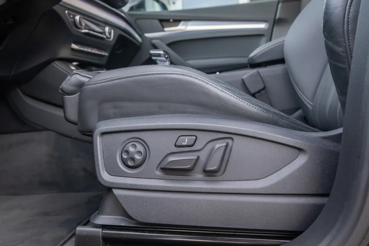 55 TFSI e S edition | Pano | Massage | Leder | Luchtvering | 360 camera | B&O o | 20'' | Cruise adaptief | Apple Carplay/Android Auto | Stoel+stuur verwarming | Apple Carplay/Android Auto|te