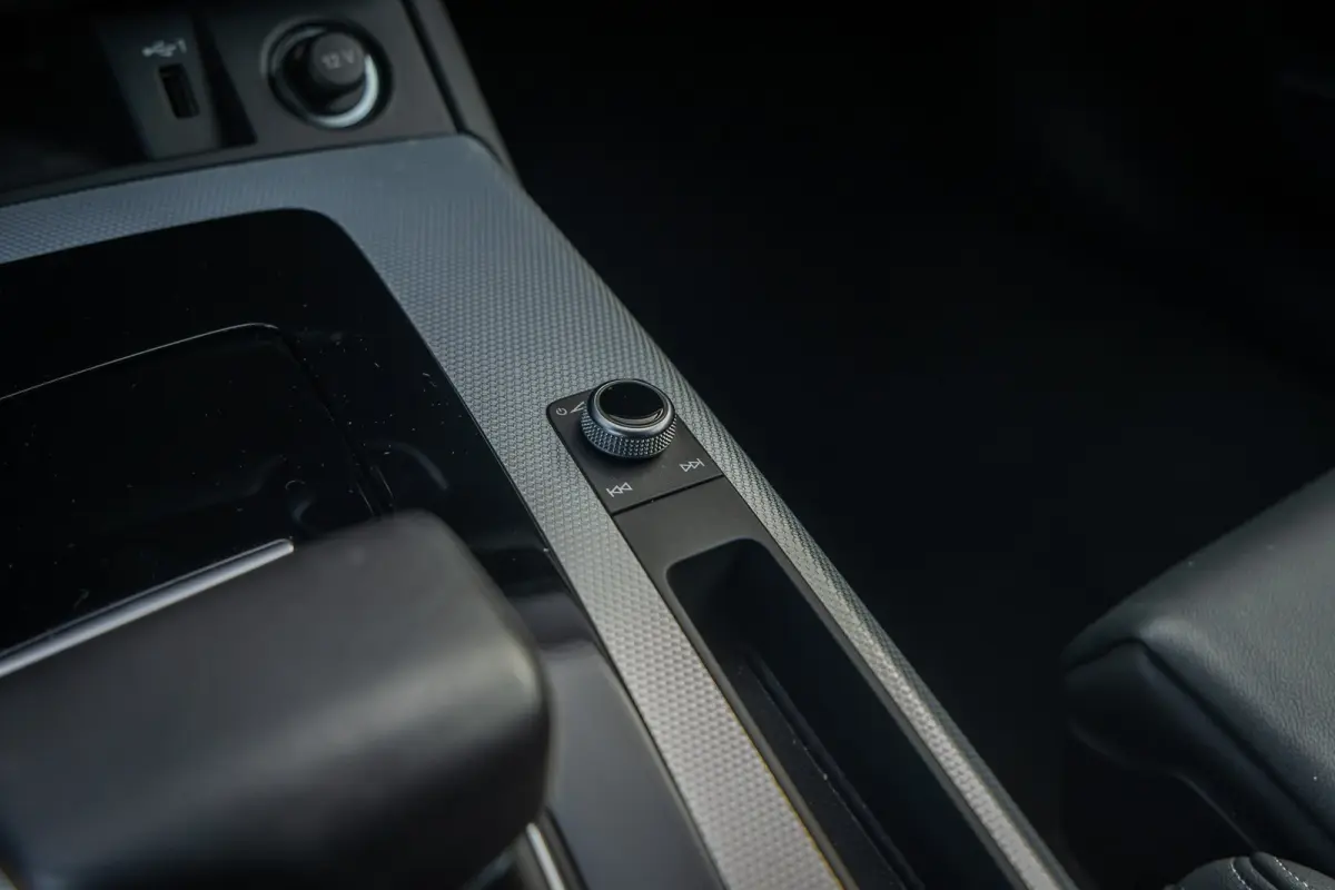55 TFSI e S edition | Pano | Massage | Leder | Luchtvering | 360 camera | B&O o | 20'' | Cruise adaptief | Apple Carplay/Android Auto | Stoel+stuur verwarming | Apple Carplay/Android Auto|te