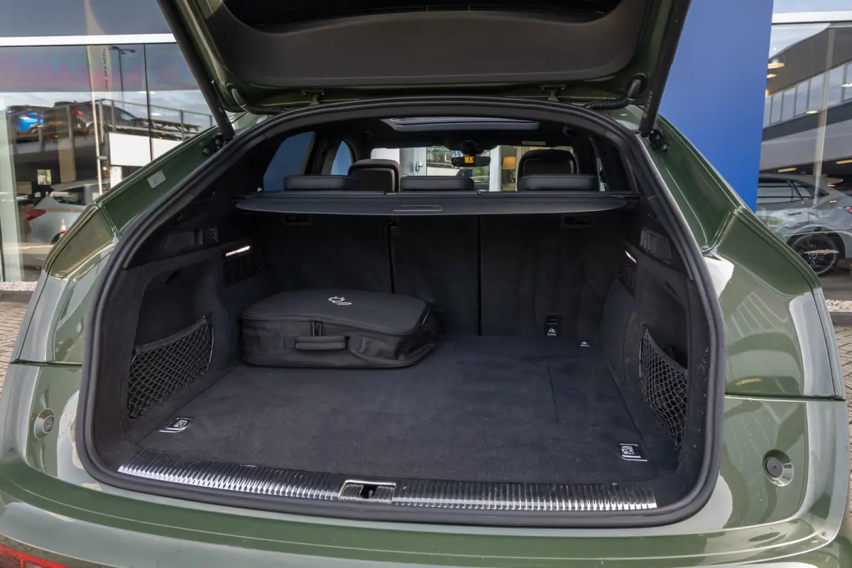 55 TFSI e S edition | Pano | Massage | Leder | Luchtvering | 360 camera | B&O o | 20'' | Cruise adaptief | Apple Carplay/Android Auto | Stoel+stuur verwarming | Apple Carplay/Android Auto|te