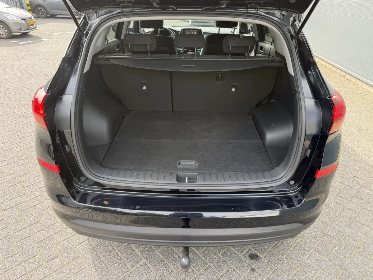 1.6 GDI Comfort (Trekhaak - Camera - Automatische Airco - Navigatie via APP - 17"incl 4S)