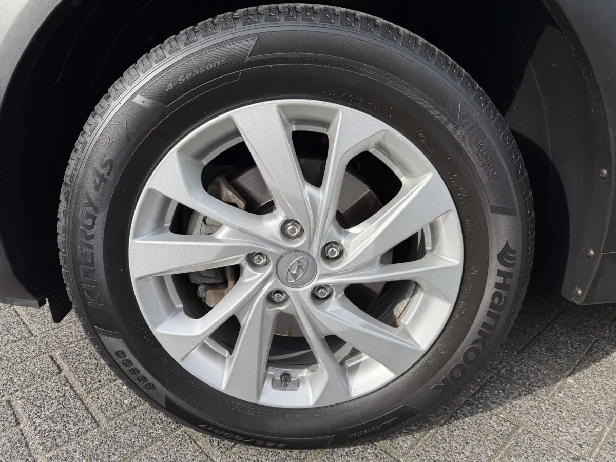 1.6 GDI Comfort (Trekhaak - Camera - Automatische Airco - Navigatie via APP - 17"incl 4S)