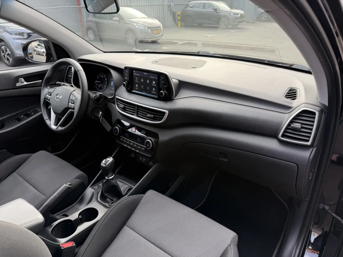 1.6 GDI Comfort (Trekhaak - Camera - Automatische Airco - Navigatie via APP - 17"incl 4S)
