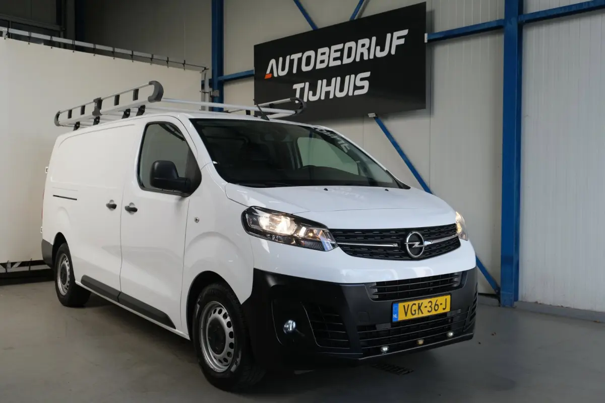 2.0 CDTI L3H1 3p Edition - N.A.P. Airco, Imperiaal, Kasten inrichting, Camera, Carplay, Navi, Trekhaak.
