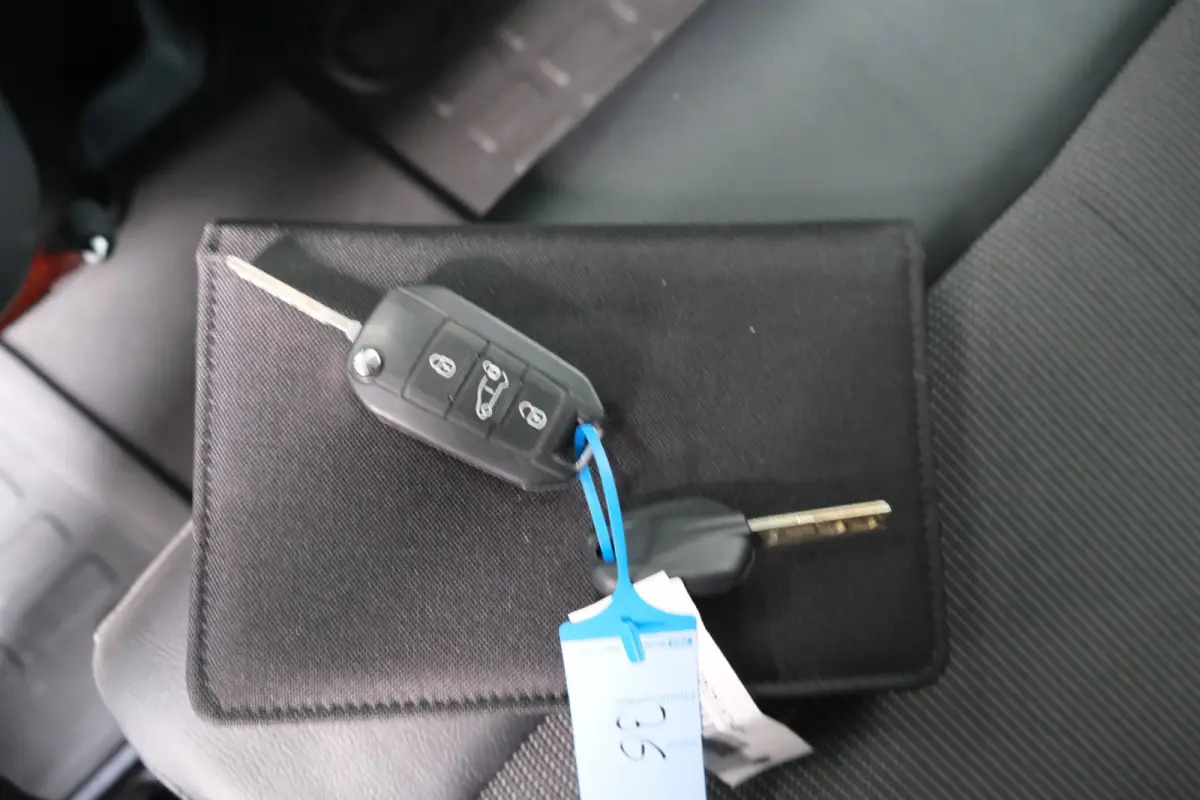 2.0 CDTI L3H1 3p Edition - N.A.P. Airco, Imperiaal, Kasten inrichting, Camera, Carplay, Navi, Trekhaak.