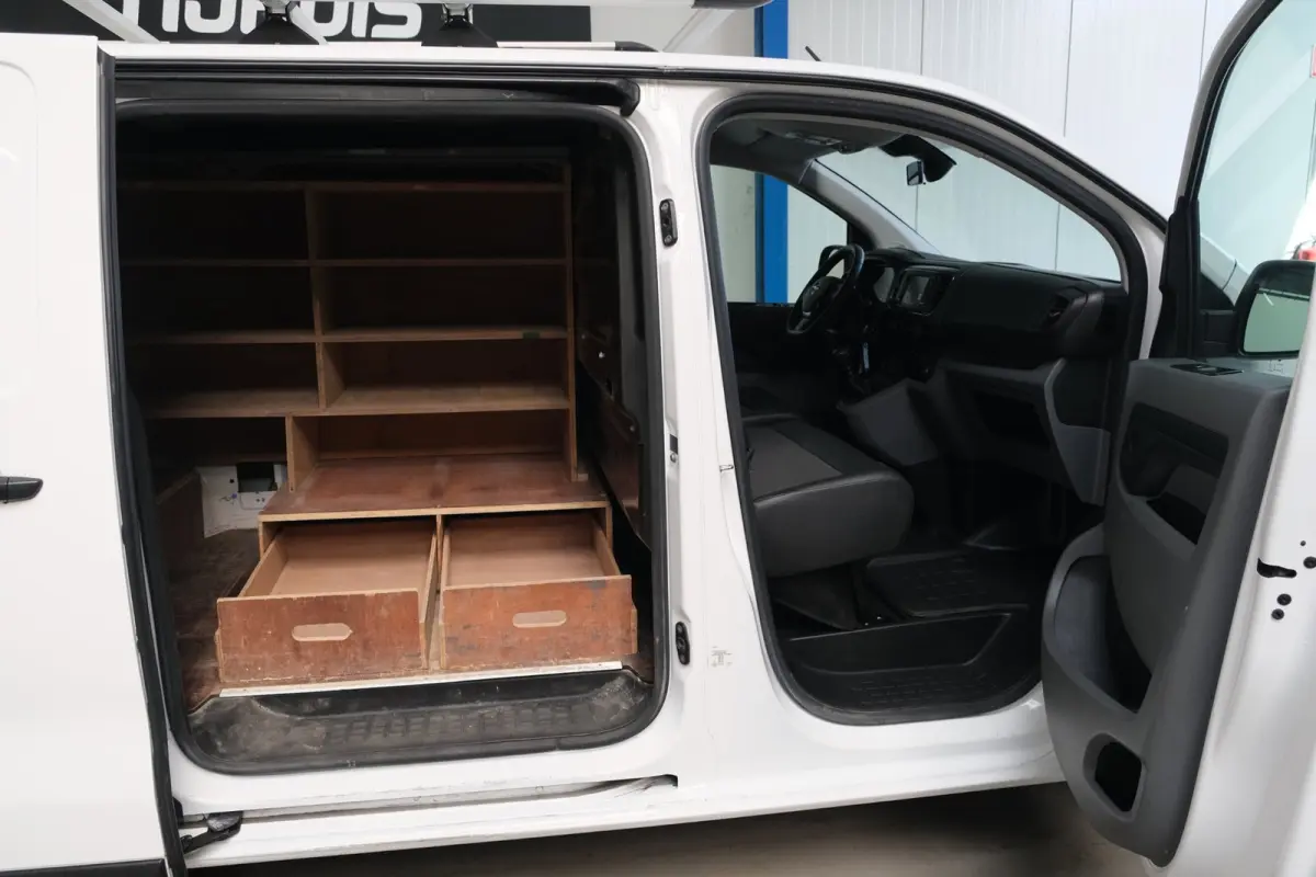 2.0 CDTI L3H1 3p Edition - N.A.P. Airco, Imperiaal, Kasten inrichting, Camera, Carplay, Navi, Trekhaak.
