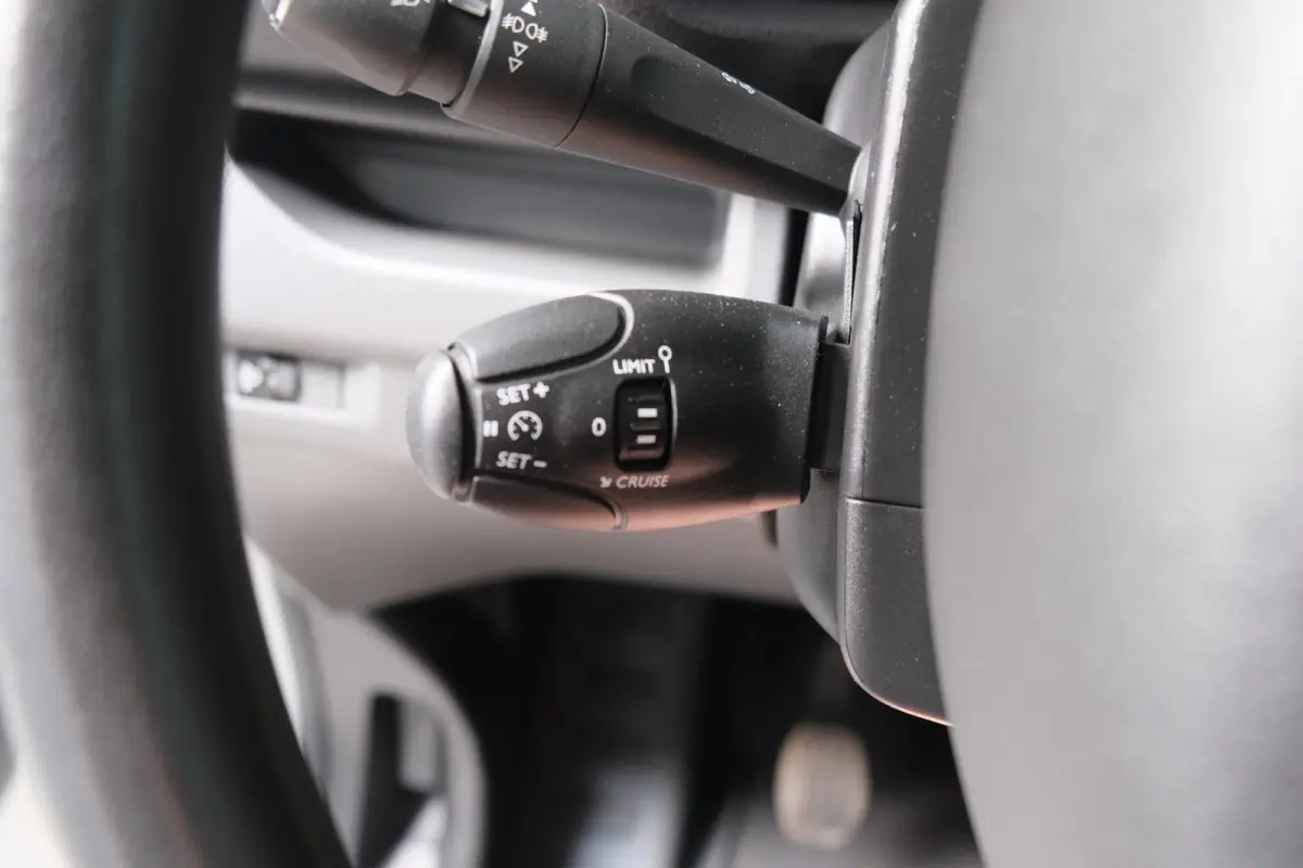 2.0 CDTI L3H1 3p Edition - N.A.P. Airco, Imperiaal, Kasten inrichting, Camera, Carplay, Navi, Trekhaak.
