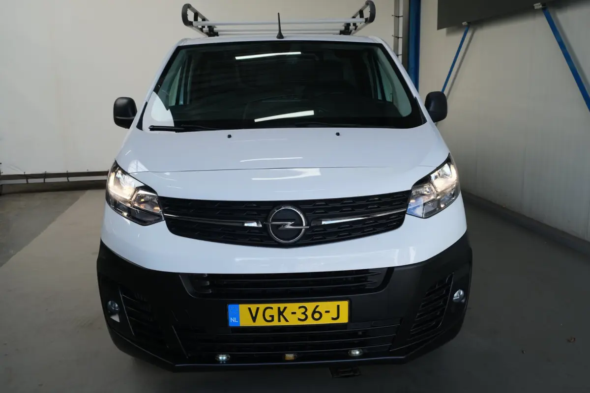 2.0 CDTI L3H1 3p Edition - N.A.P. Airco, Imperiaal, Kasten inrichting, Camera, Carplay, Navi, Trekhaak.