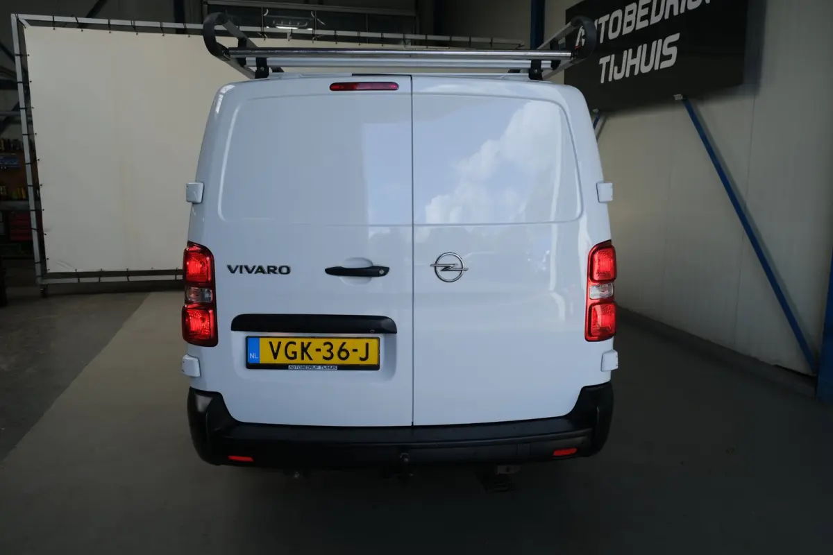 2.0 CDTI L3H1 3p Edition - N.A.P. Airco, Imperiaal, Kasten inrichting, Camera, Carplay, Navi, Trekhaak.