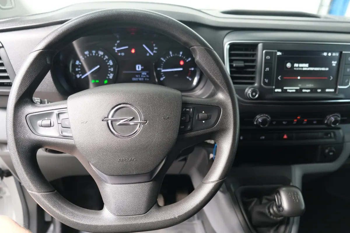 2.0 CDTI L3H1 3p Edition - N.A.P. Airco, Imperiaal, Kasten inrichting, Camera, Carplay, Navi, Trekhaak.