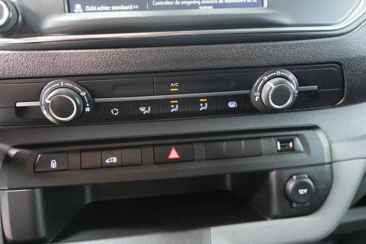 2.0 CDTI L3H1 3p Edition - N.A.P. Airco, Imperiaal, Kasten inrichting, Camera, Carplay, Navi, Trekhaak.