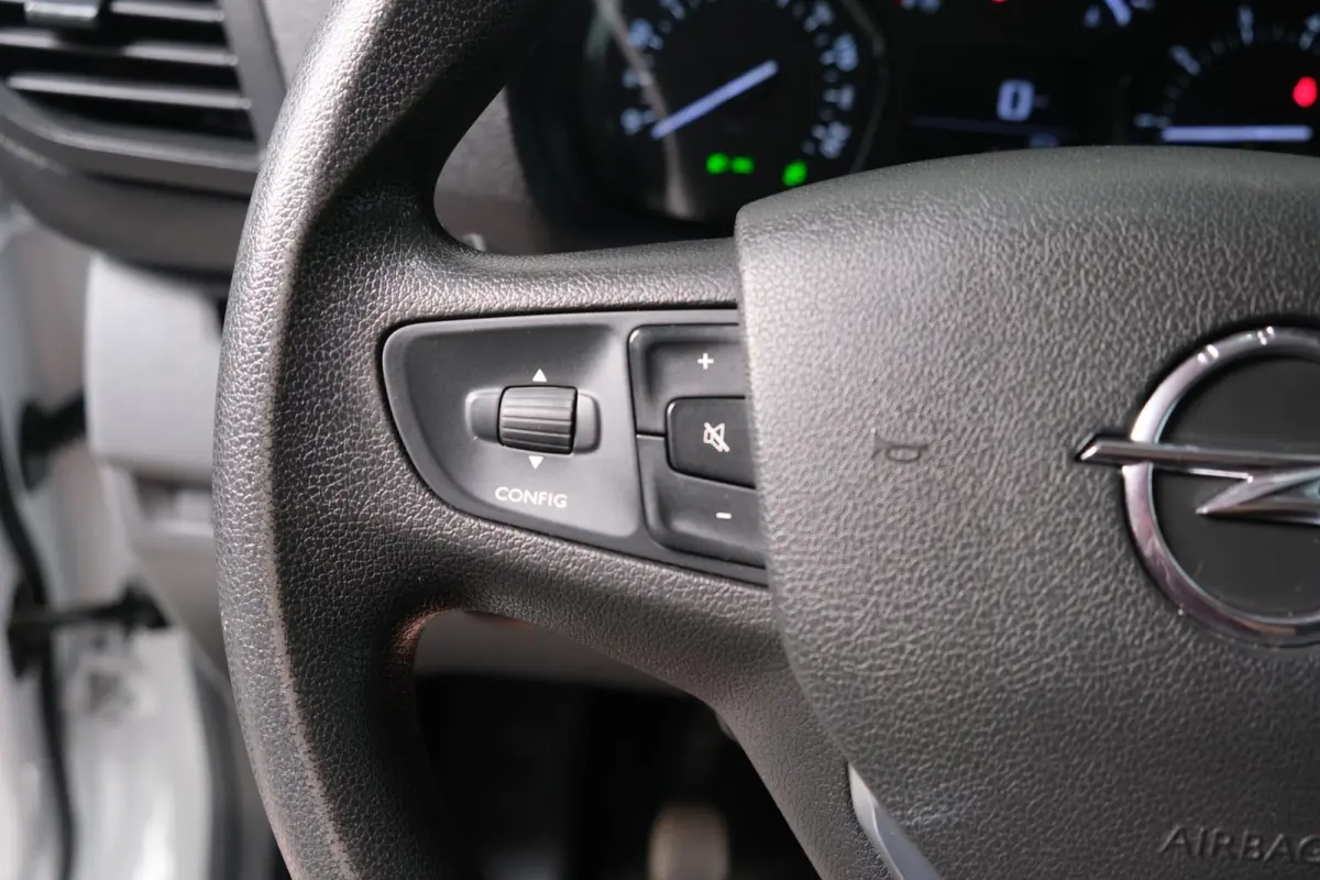 2.0 CDTI L3H1 3p Edition - N.A.P. Airco, Imperiaal, Kasten inrichting, Camera, Carplay, Navi, Trekhaak.