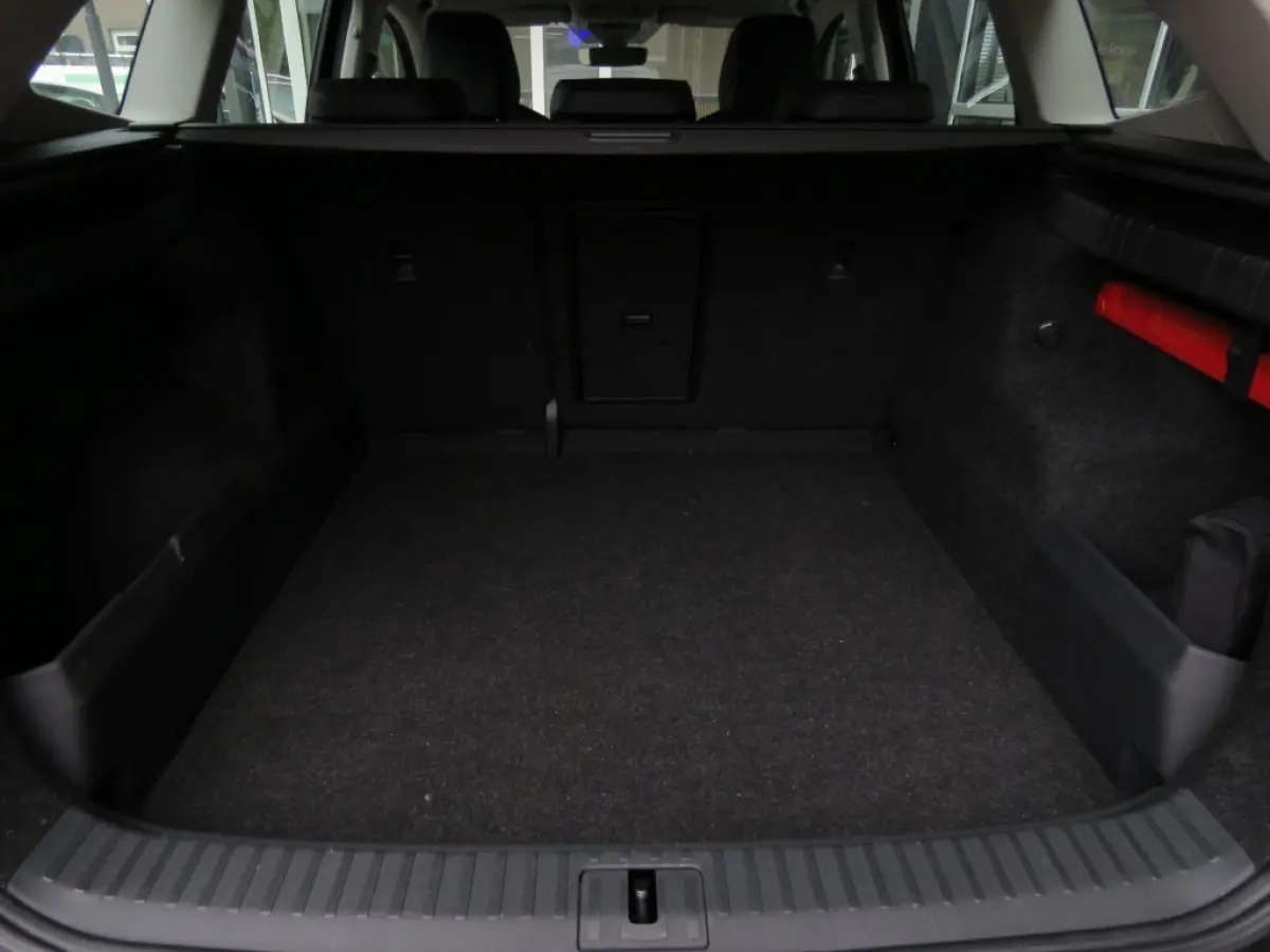 60 Edition Sport / soh 92% / Camera / 19 Inch / Sportstoelen / BOVAG garantie