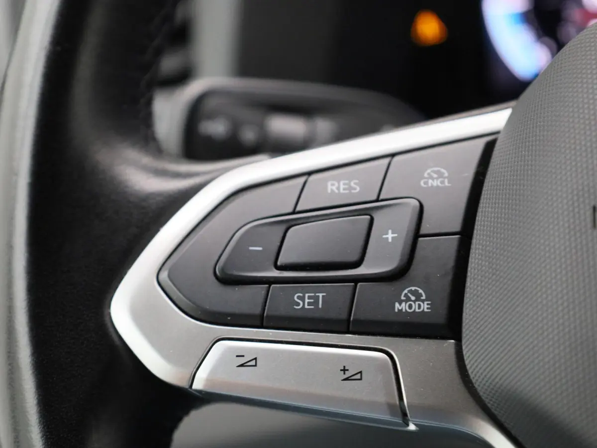 2.0 TDI L3H3 Highline 140PK | Automaat | Trekhaak | Navigatie | Cruise Control | Multifunctioneel Stuurwiel | Apple/Android Carplay | DAB+ | Parkeersensoren Voor + Achter | Achteruitrijcamer