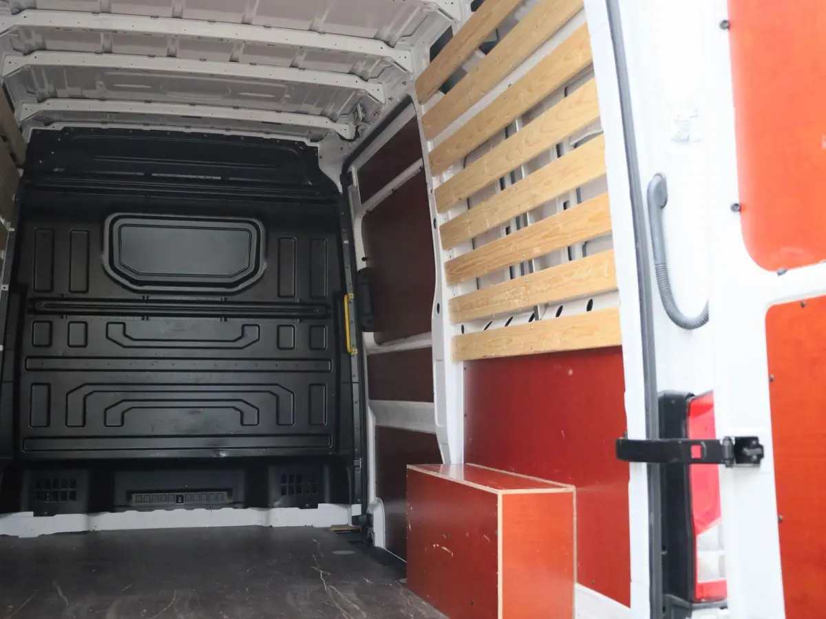 2.0 TDI L3H3 Highline 140PK | Automaat | Trekhaak | Navigatie | Cruise Control | Multifunctioneel Stuurwiel | Apple/Android Carplay | DAB+ | Parkeersensoren Voor + Achter | Achteruitrijcamer