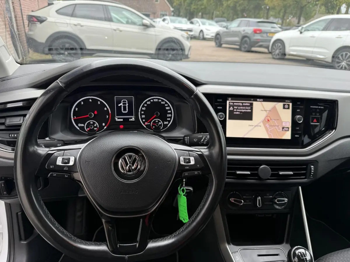 1.0 MPI CRUISE/CARPLAY/NAVI *ALL-IN PRIJS*