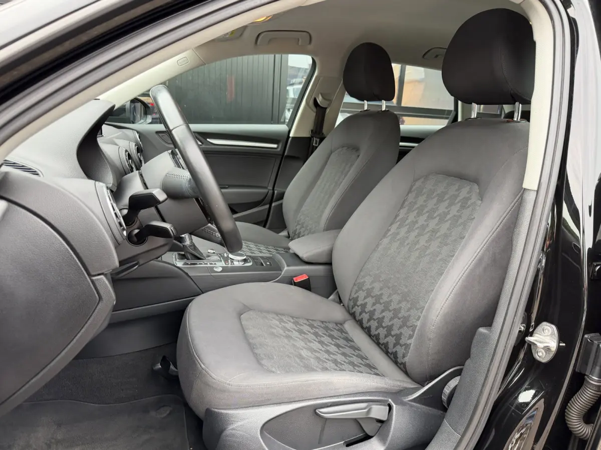 1.4 e-tron PHEV Pro Line Plus Navi LED Cruise