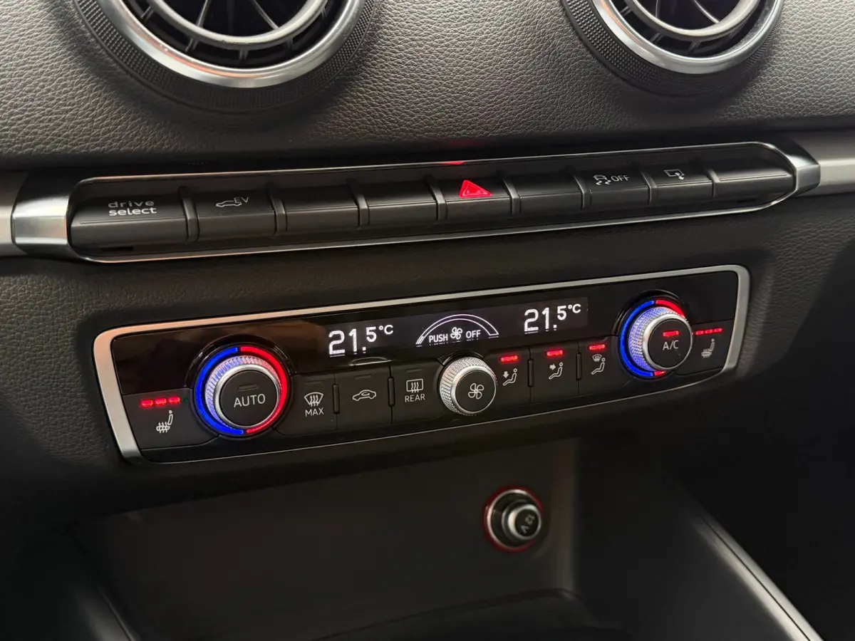 1.4 e-tron PHEV Pro Line Plus Navi LED Cruise