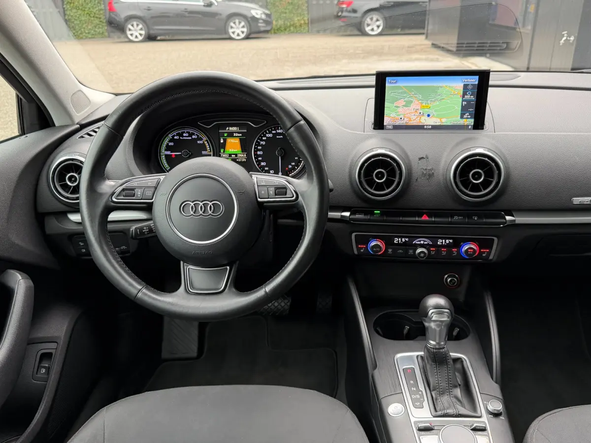 1.4 e-tron PHEV Pro Line Plus Navi LED Cruise