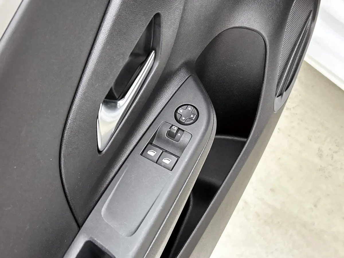 1.2 Edition 100pk Automaat | Airco | LMV | Cruise | Bluetooth | Apple Carplay/Android Auto |
