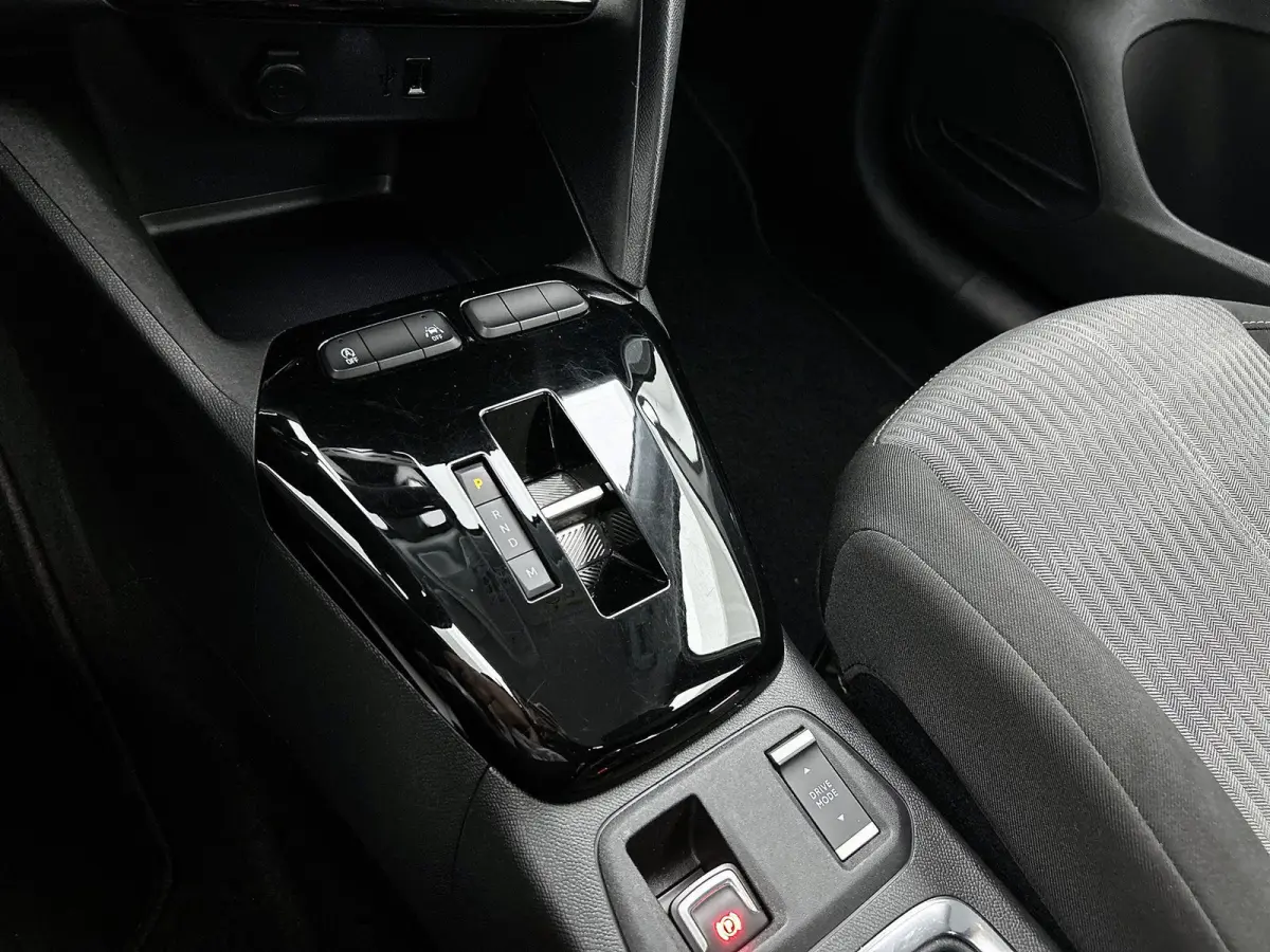 1.2 Edition 100pk Automaat | Airco | LMV | Cruise | Bluetooth | Apple Carplay/Android Auto |