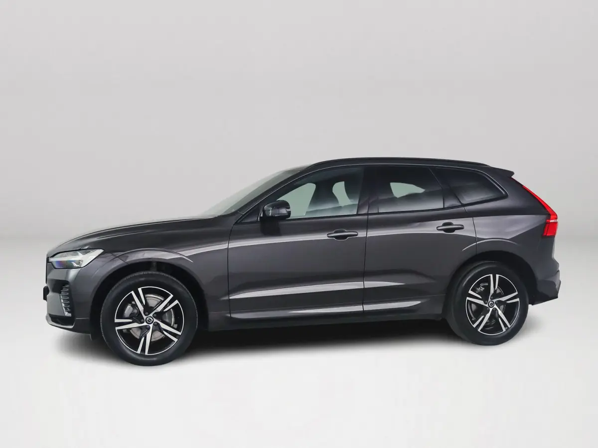 B5 R-Design | Panoramadak | Parkeercamera | Harman Kardon | Head-up display | Stoel- en Stuurverwarming | Trekhaak