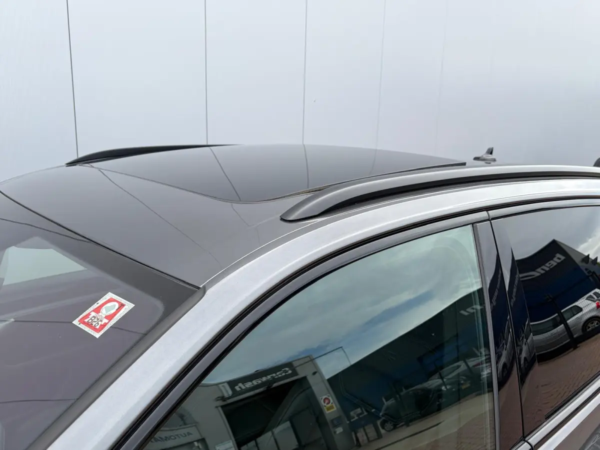 R 3.0 TSi eHybrid 462pk | Luchtvering | Pano | Trekhaak