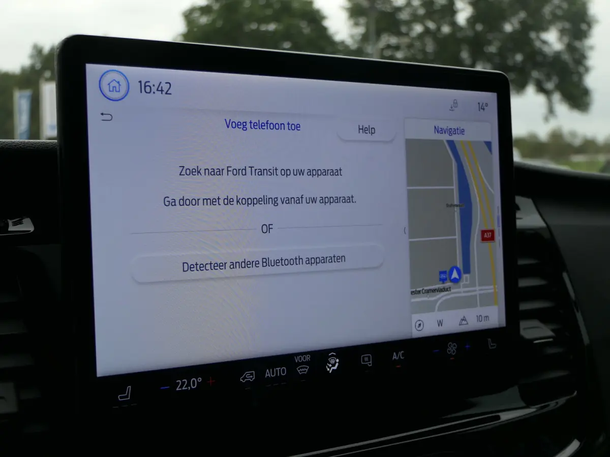 350 L2H3 Trend 68 kWh | Laadruimte Pakket | Navigatie | Stoelverwarming | Bijrijdersbank | CarPlay/Android Auto