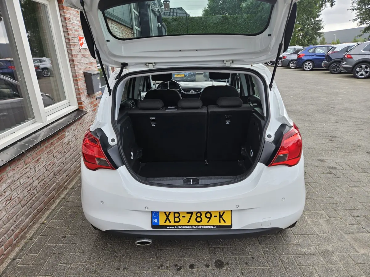 1.4 Black Edition Airco! Cruise Control! Navigatie! Leuke/Nette Auto! NAP!