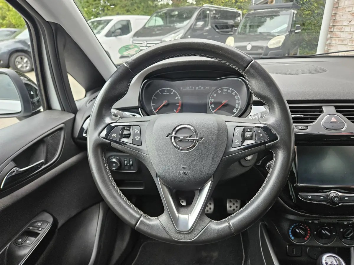 1.4 Black Edition Airco! Cruise Control! Navigatie! Leuke/Nette Auto! NAP!