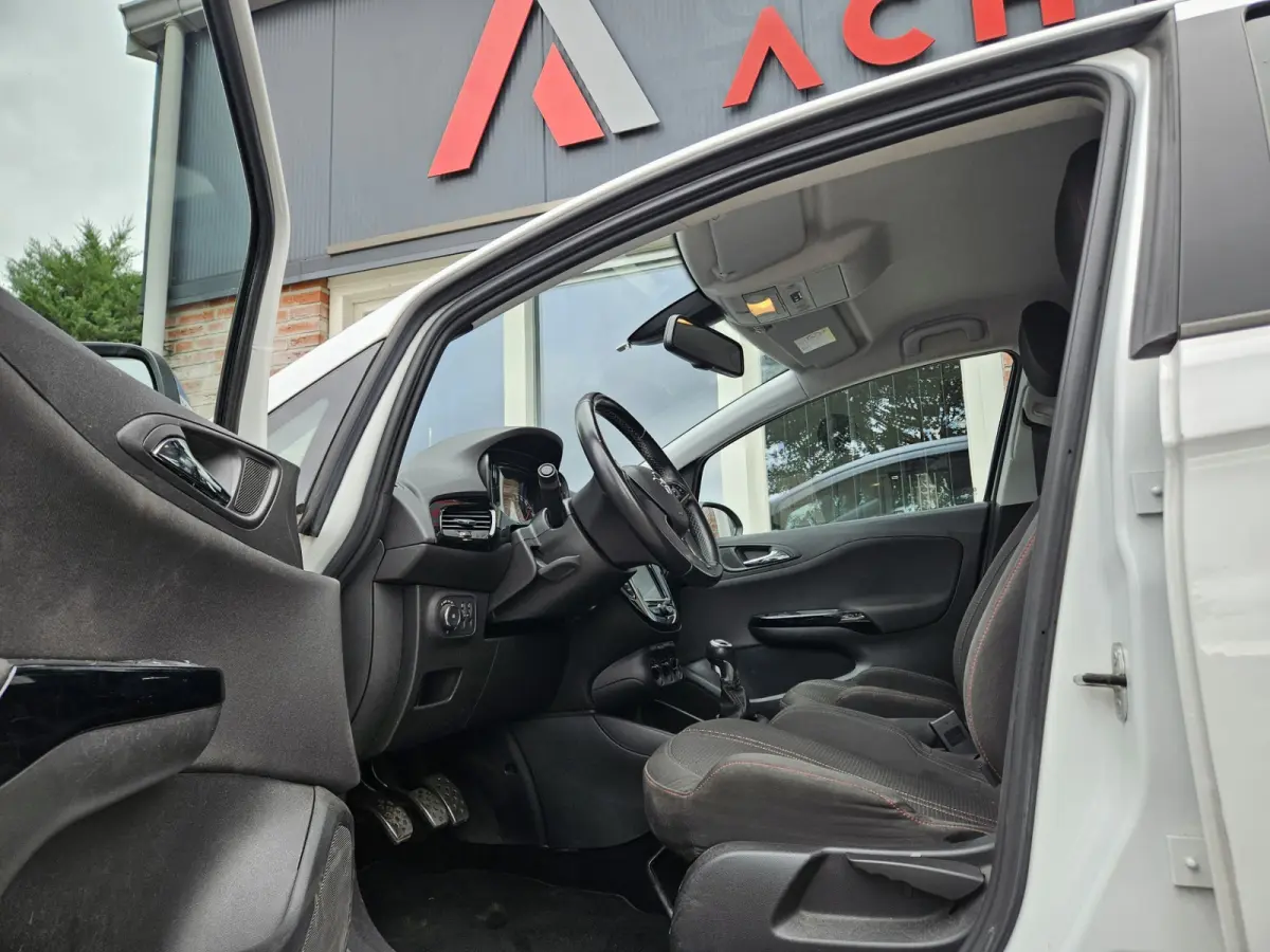1.4 Black Edition Airco! Cruise Control! Navigatie! Leuke/Nette Auto! NAP!