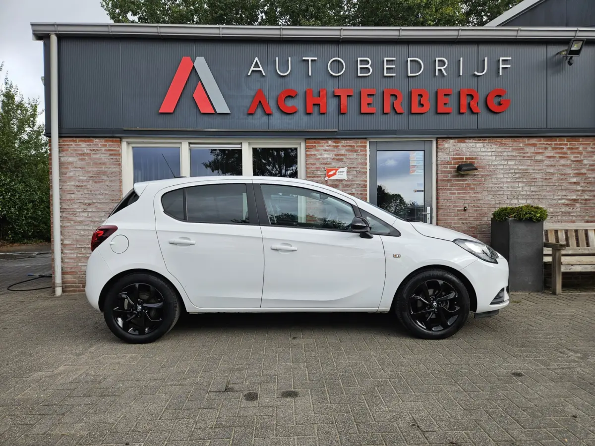 1.4 Black Edition Airco! Cruise Control! Navigatie! Leuke/Nette Auto! NAP!