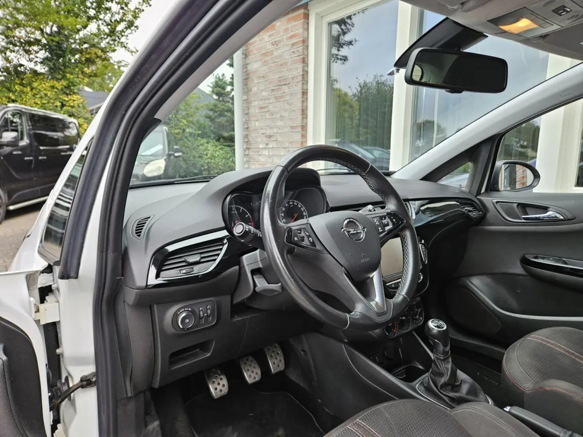 1.4 Black Edition Airco! Cruise Control! Navigatie! Leuke/Nette Auto! NAP!