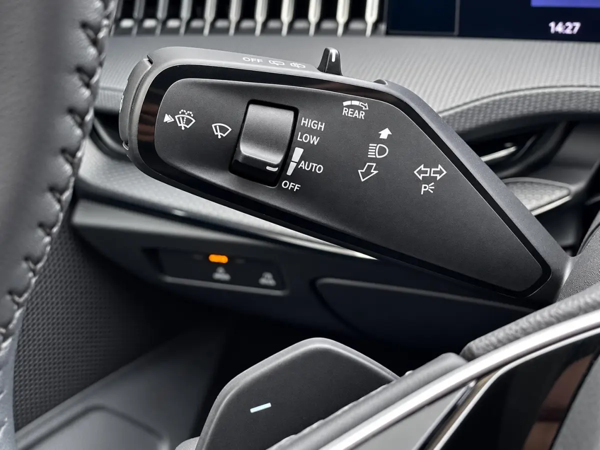 1.5 TSI MHEV DSG Selection 2025 New model! Navi Carplay Full LED PDC VA+ Camera Adaptive Cruise Control 19" LM Velgen