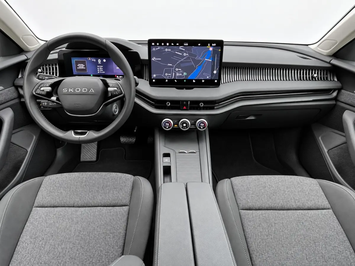 1.5 TSI MHEV DSG Selection 2025 New model! Navi Carplay Full LED PDC VA+ Camera Adaptive Cruise Control 19" LM Velgen