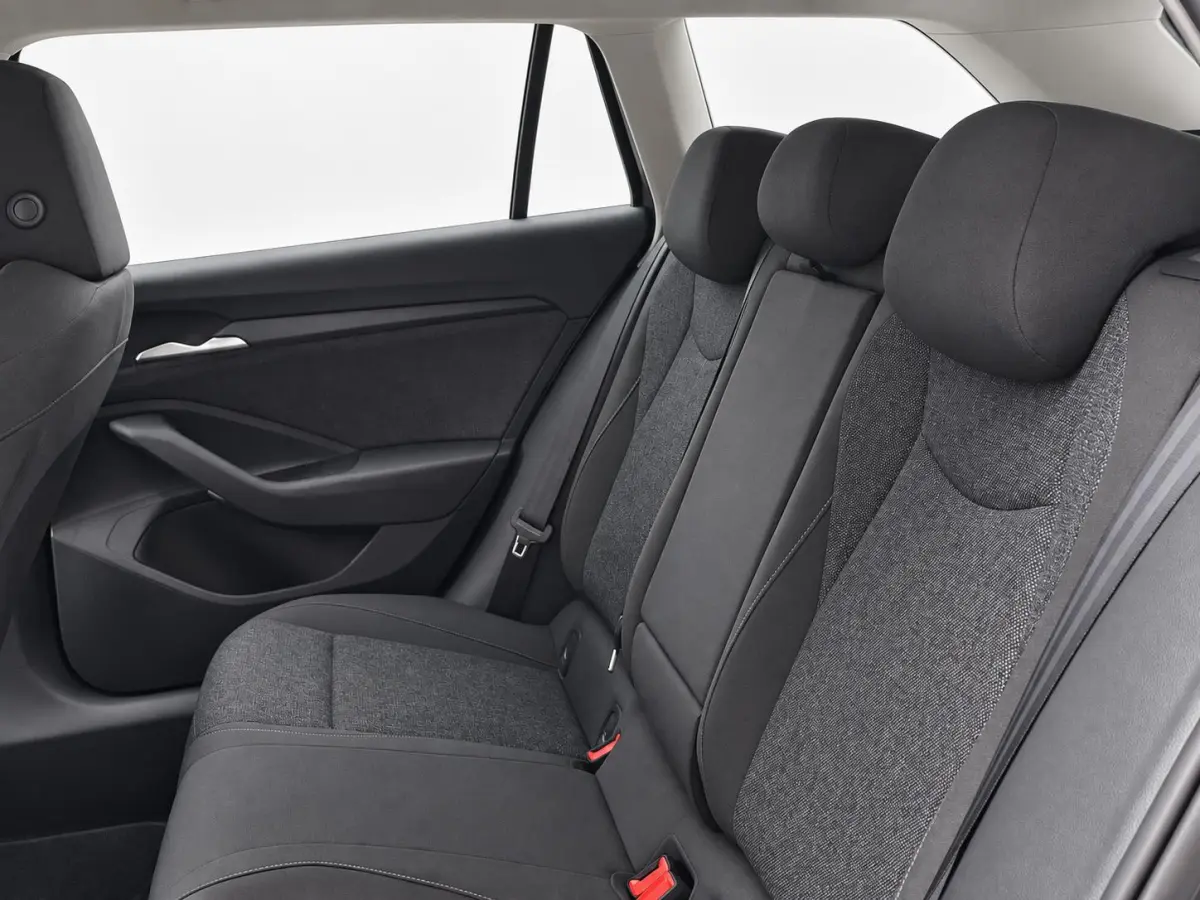 1.5 TSI MHEV DSG Selection 2025 New model! Navi Carplay Full LED PDC VA+ Camera Adaptive Cruise Control 19" LM Velgen