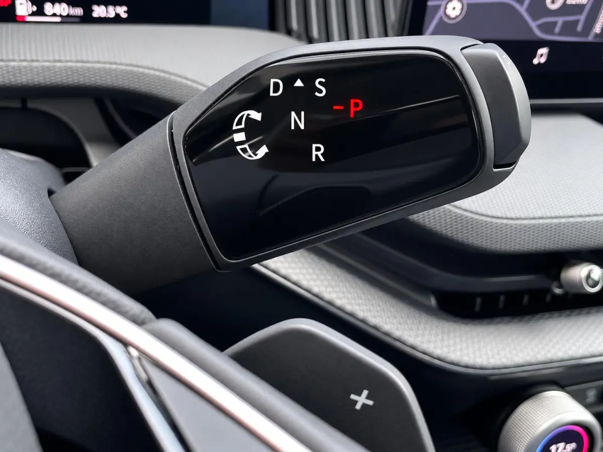 1.5 TSI MHEV DSG Selection 2025 New model! Navi Carplay Full LED PDC VA+ Camera Adaptive Cruise Control 19" LM Velgen
