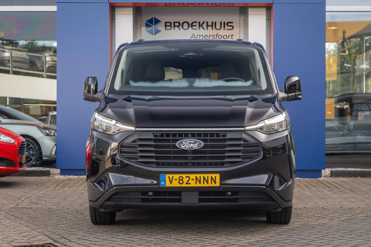 320 2.5 PHEV L2H1 Limited Black Platinum Dubbel Cabine | DEMO-DEAL | 360 camera | Leder | Cruise adaptief | Dubbele zijschuifdeur | Stoel/stuur/voorruit verwarming | Apple Carplay/Android Au