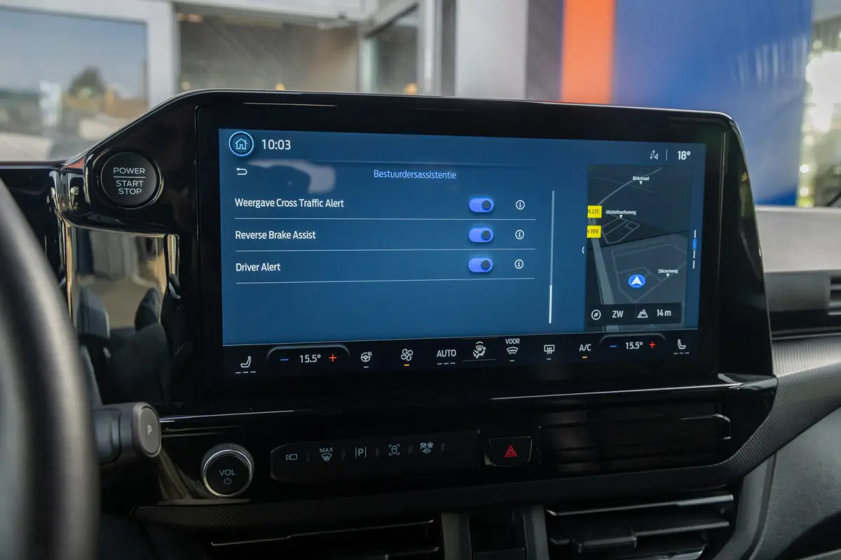 320 2.5 PHEV L2H1 Limited Black Platinum Dubbel Cabine | DEMO-DEAL | 360 camera | Leder | Cruise adaptief | Dubbele zijschuifdeur | Stoel/stuur/voorruit verwarming | Apple Carplay/Android Au