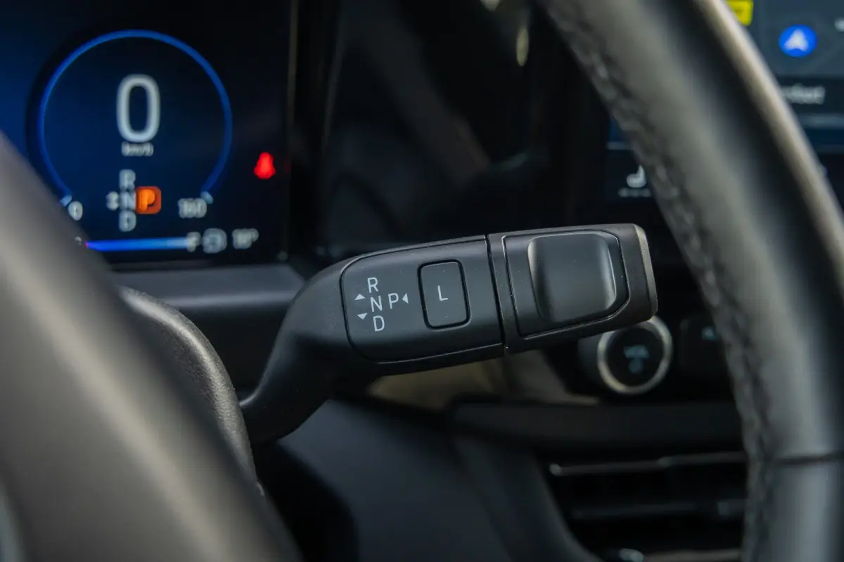 320 2.5 PHEV L2H1 Limited Black Platinum Dubbel Cabine | DEMO-DEAL | 360 camera | Leder | Cruise adaptief | Dubbele zijschuifdeur | Stoel/stuur/voorruit verwarming | Apple Carplay/Android Au