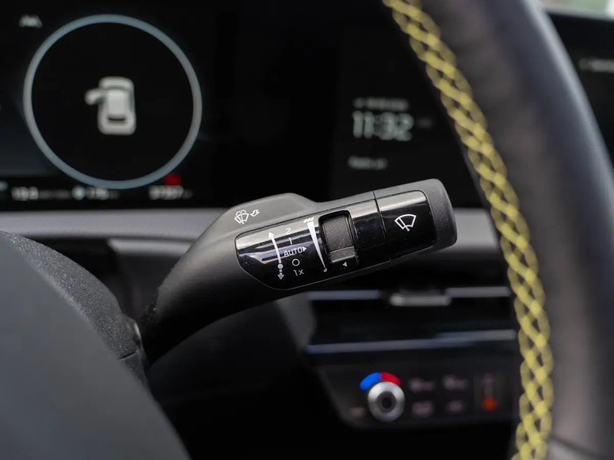 GT AWD 77.4 kWh 585PK | SOH 99.5% | WLTP 424KM | Pano | Matrix | Surround View