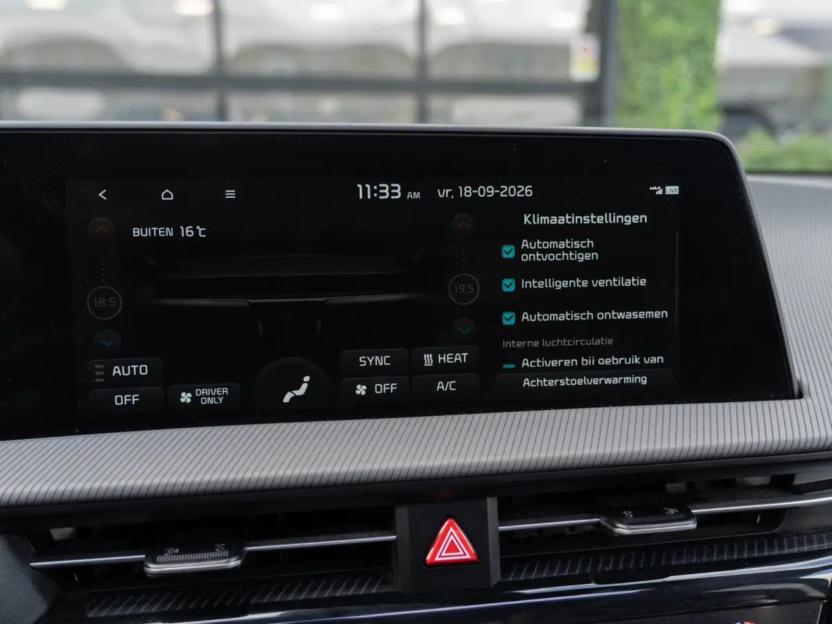 GT AWD 77.4 kWh 585PK | SOH 99.5% | WLTP 424KM | Pano | Matrix | Surround View