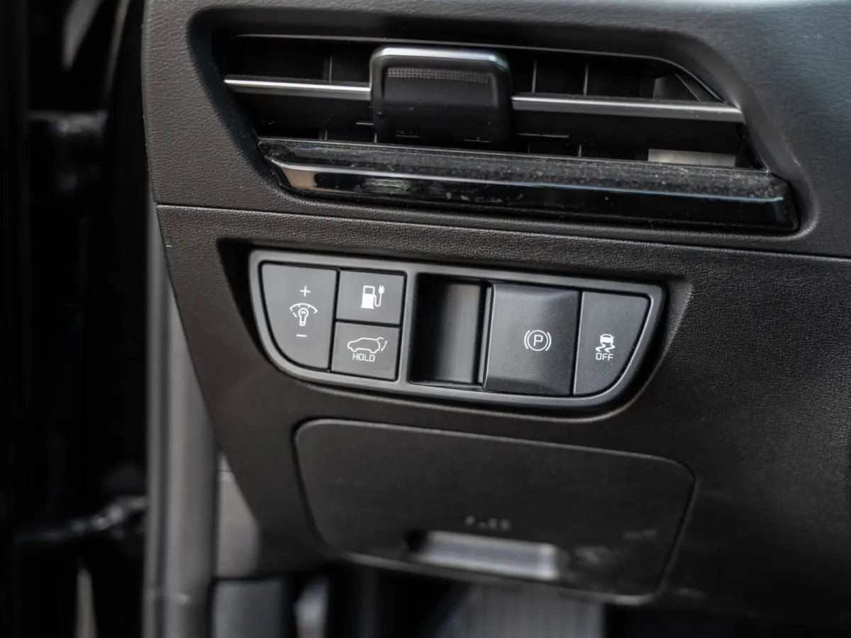 GT AWD 77.4 kWh 585PK | SOH 99.5% | WLTP 424KM | Pano | Matrix | Surround View