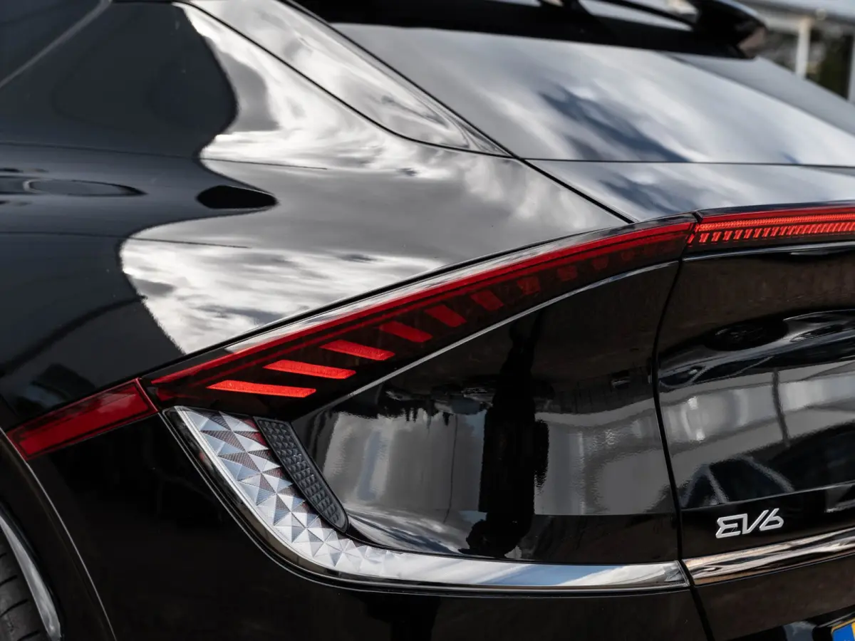 GT AWD 77.4 kWh 585PK | SOH 99.5% | WLTP 424KM | Pano | Matrix | Surround View