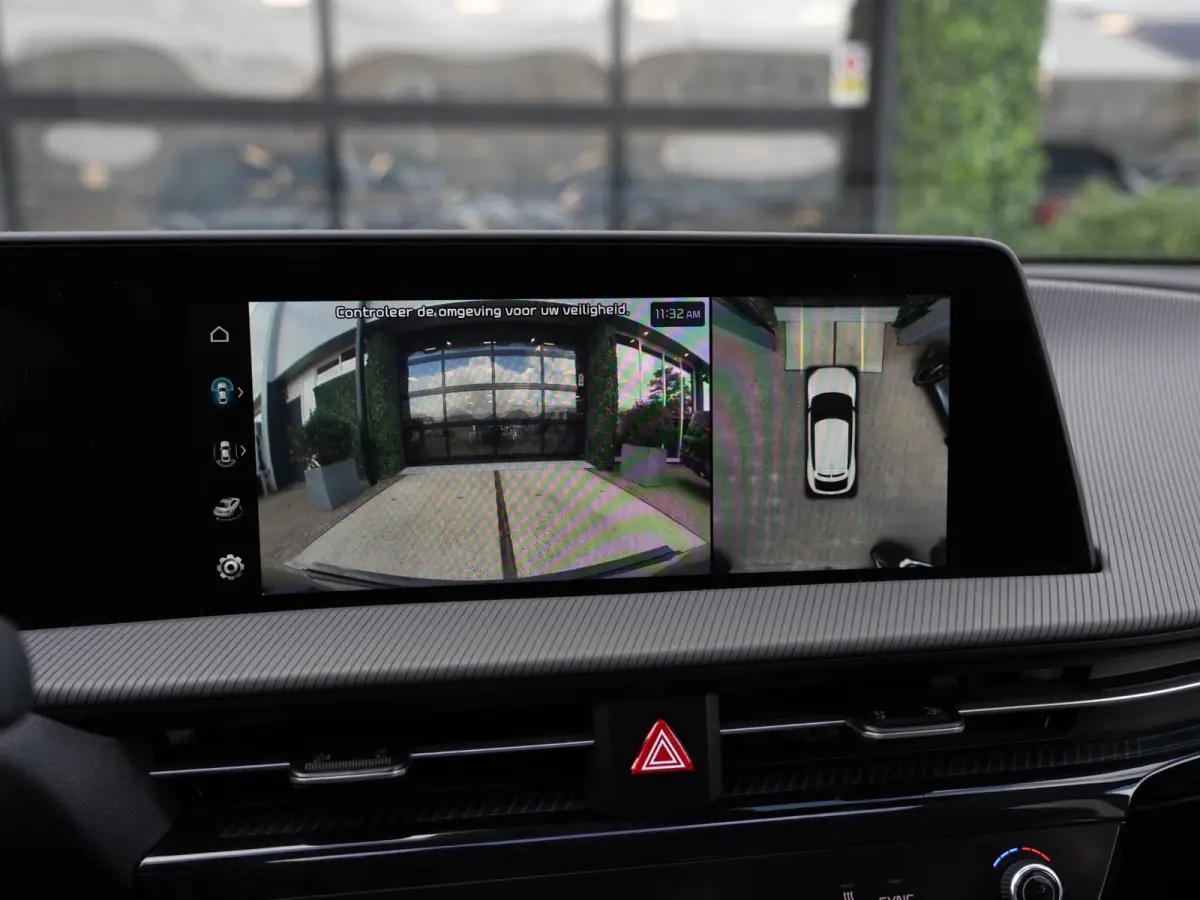 GT AWD 77.4 kWh 585PK | SOH 99.5% | WLTP 424KM | Pano | Matrix | Surround View