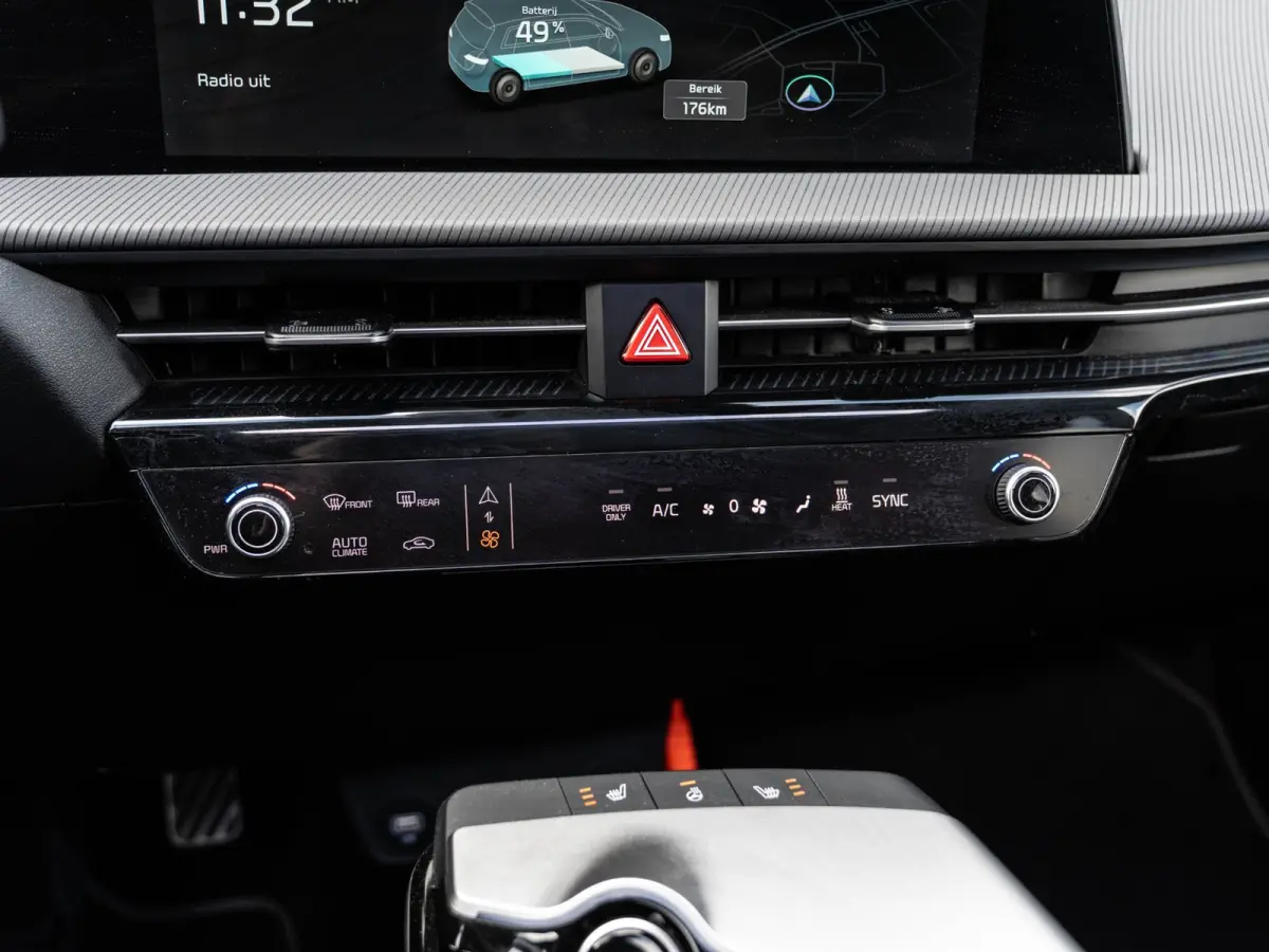 GT AWD 77.4 kWh 585PK | SOH 99.5% | WLTP 424KM | Pano | Matrix | Surround View