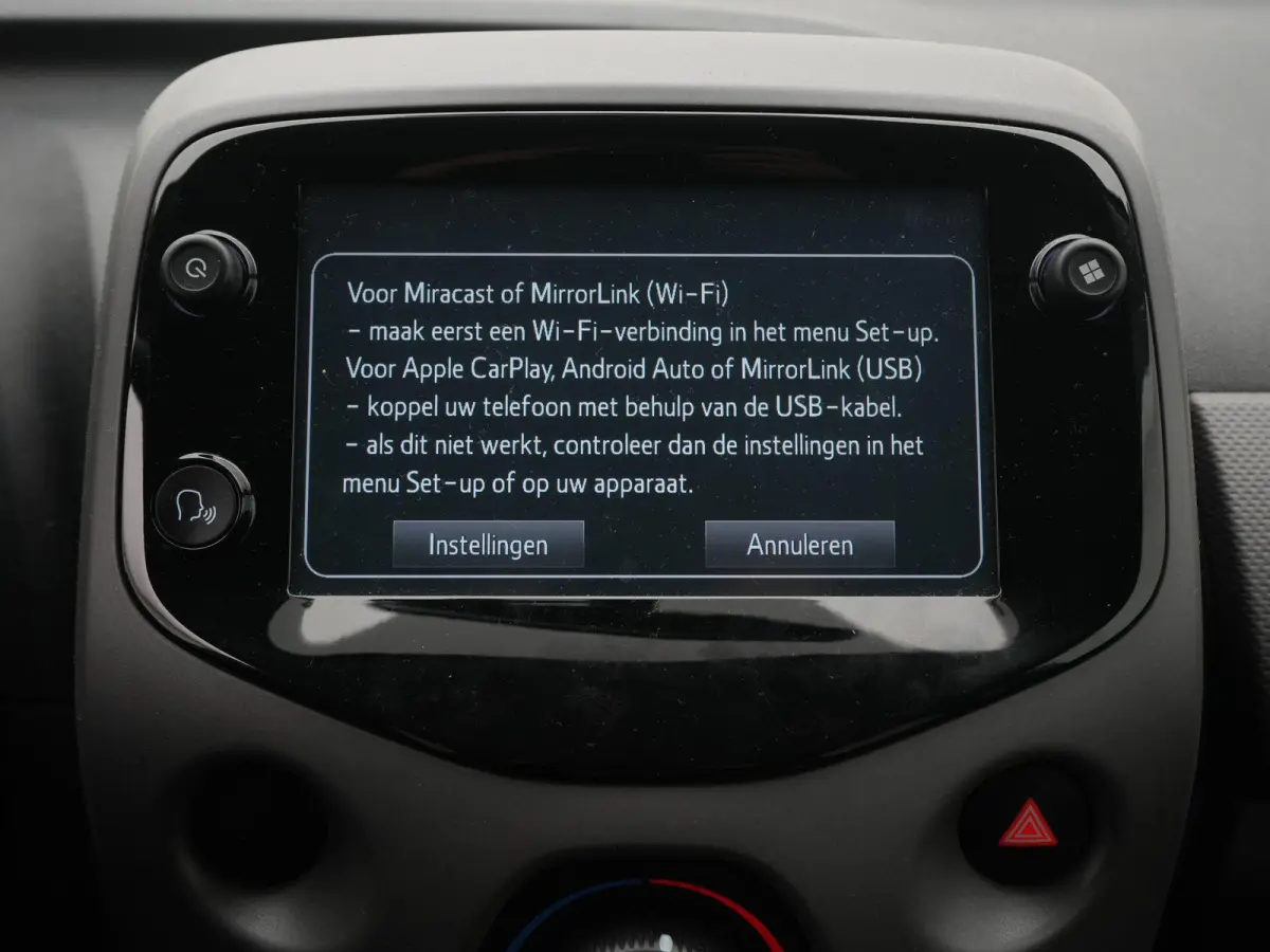 1.0 e-VTi Active | Apple Car Play / Android Play | Airco | DAB+ digitale radio-ontvangst | Pack Premium Active | Pack Techno | Start/stop systeem | 12 Maanden BOVAG Garantie |
