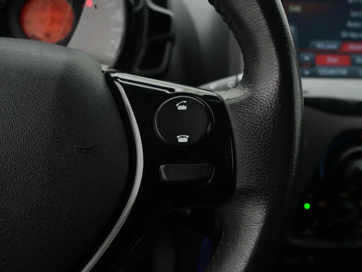 1.0 e-VTi Active | Apple Car Play / Android Play | Airco | DAB+ digitale radio-ontvangst | Pack Premium Active | Pack Techno | Start/stop systeem | 12 Maanden BOVAG Garantie |